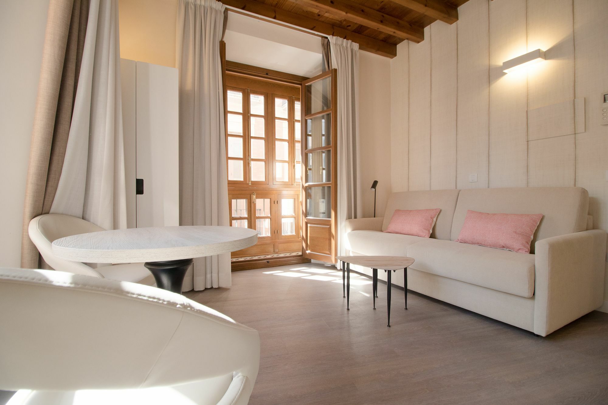 Malaga4You Nosquera Center ภายนอก รูปภาพ